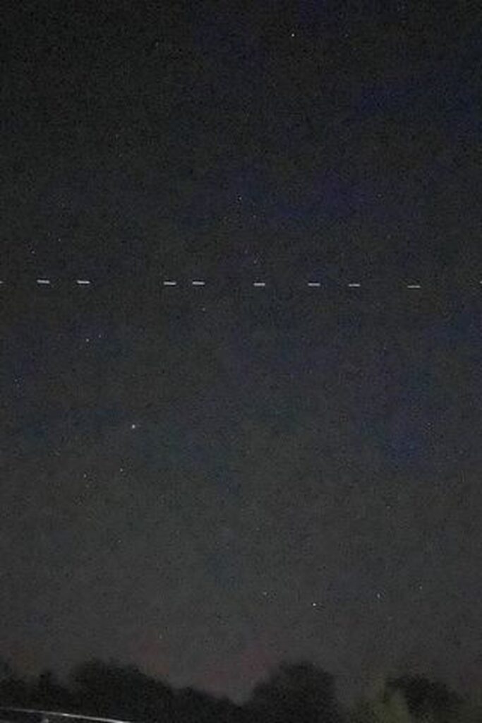 UFO Sightings in the Night Sky